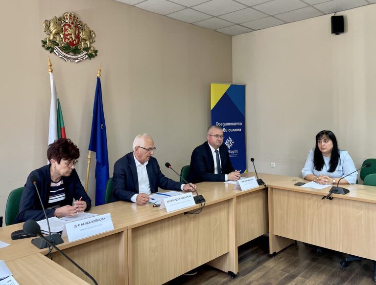 Епизоотичната обстановка в област Кюстендил по отношение на заболяването Африканска чума по свинете е спокойна Епизоотичната обстановка в област Кюстендил по отношение на заболяването Африканска чума по свинете е спокойна