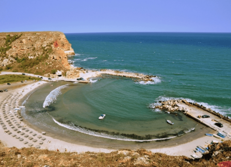 Нов паркинг за 100 автомобила на залив Болата залив Болата