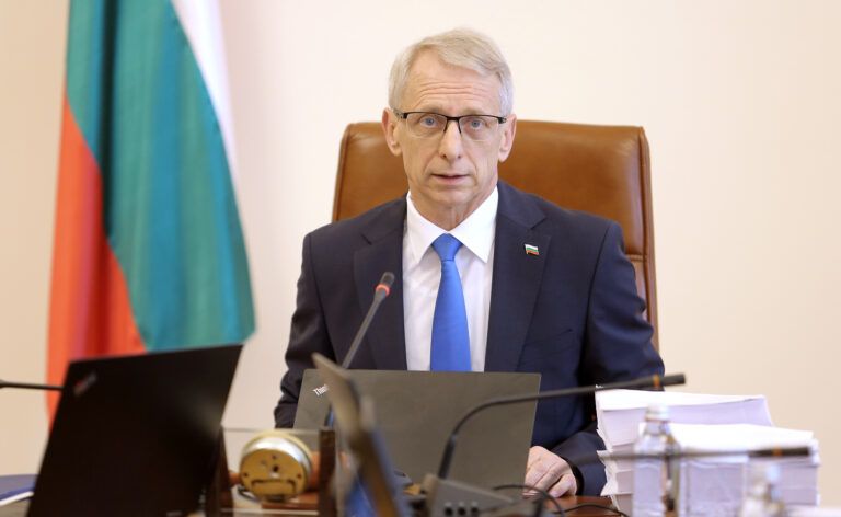 Държавата ще събира сигнали за изборни нарушения от 29 септември акад.николай денков