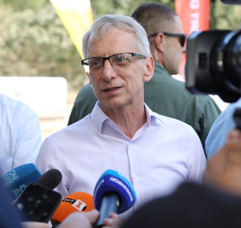 100 млн. лв. за ремонт на студентски общежития ремонт на студентски общежития