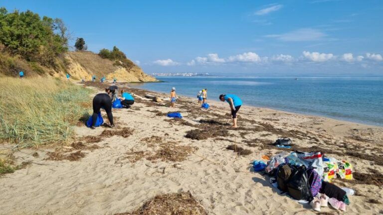 Бургазлии се включиха в кампанията „Да изчистим България“ бургазлии се включиха в кампанията да изчистим българия заедно
