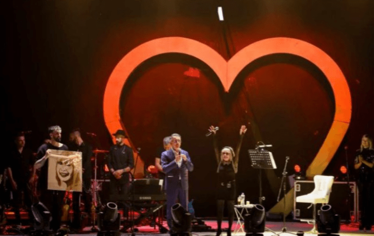 В Кърджали Лили Иванова пя пред над 4000 души концерт на лили иванова в кърджали