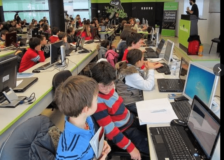 Телерик Академия обявява нов прием за школите си училища телерик