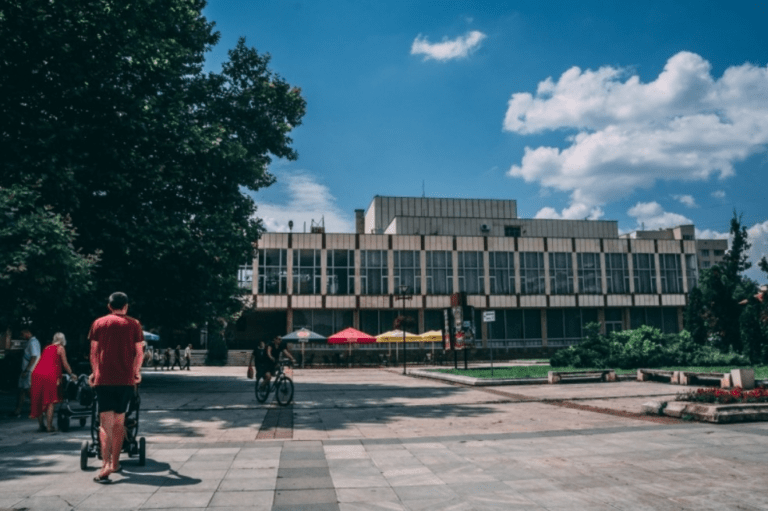 Идеи за нова визия на драматичен театър Монтана драматичен театър в монтана