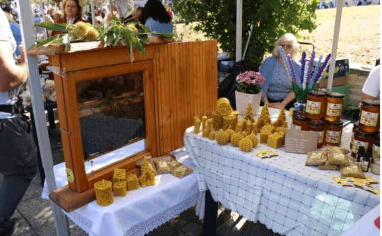 За десета година Фестивал на кестена в Беласица фестивал на кестена