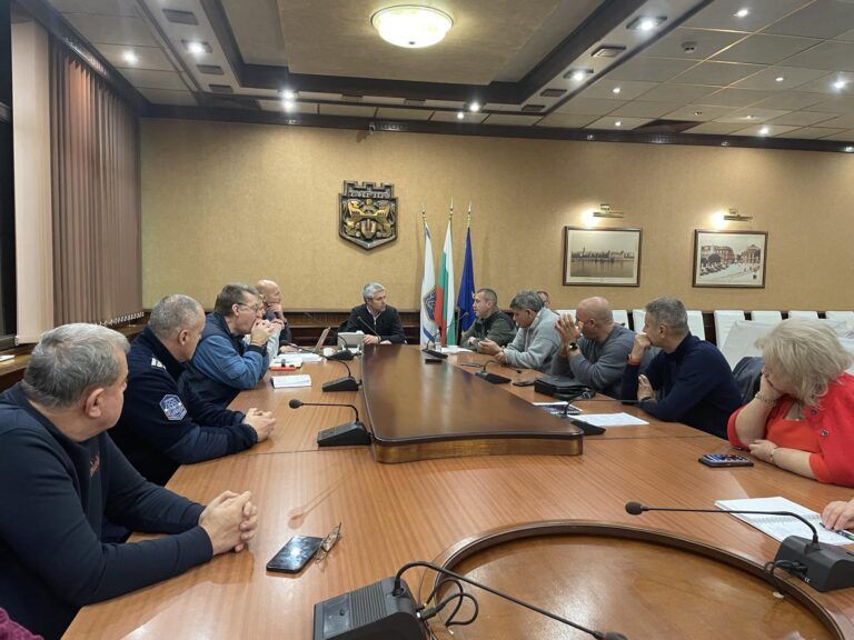 Бедственото положение във Варна остава в сила до второ нареждане заседание на кризисен щаб във варна