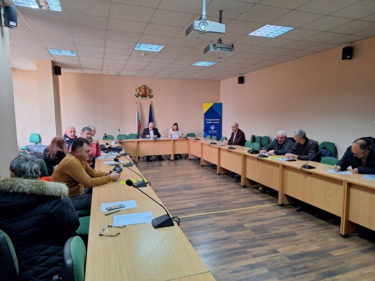 В Кюстендил заседава Областна комисия по безопасност на движението по пътищата заседание на областната комисия по безопасност на движението в кюстендил