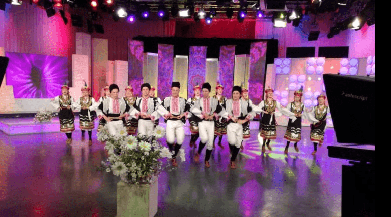 Фолклорен ансамбъл „Родолюбие“ от Кюстендил зарадва жителите на Босилеград с музикален спектакъл ансамбъл родолюбие кюстендил