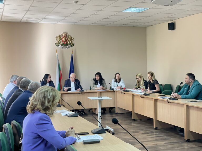 Партиите в област Кюстендил постигнаха съгласие за състава на РИК областна администрация кюстендил