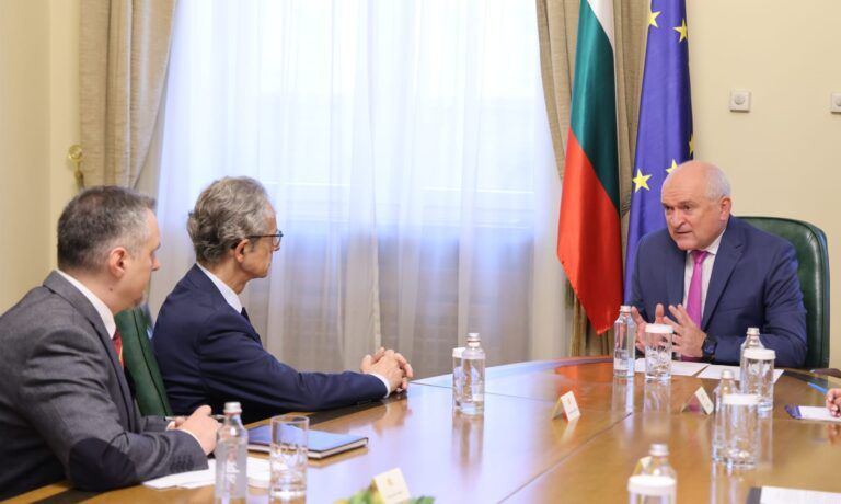 Премиерът Главчев на среща с „Прозрачност без граници“: Ще проведем честни и прозрачни избори работна среща на премиера главчев за предстоящите избори
