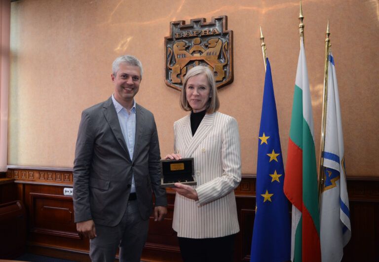 кметът на варна и посланникът на финландия