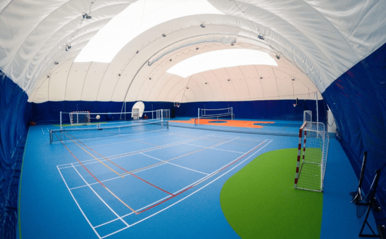 Перник: Приключи работата по изграждането на новия спортен балон спортен балон перник