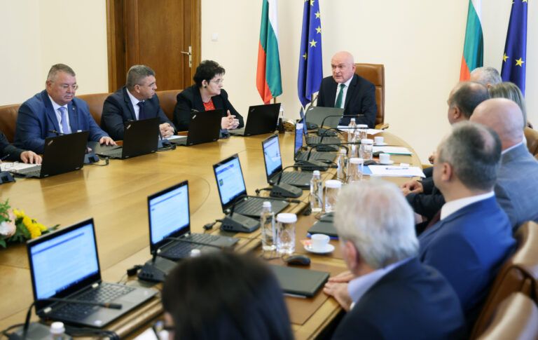 Премиерът Димитър Главчев: Ще продължим да си вършим работата и ще бъдем равноотдалечени от всички политически сили министерски съвет