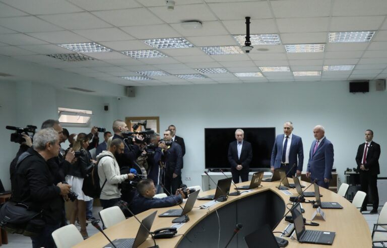 Премиерът Главчев: Надграждаме подготовката за изборите и осигуряваме още повече публичност и прозрачност премиер главчев