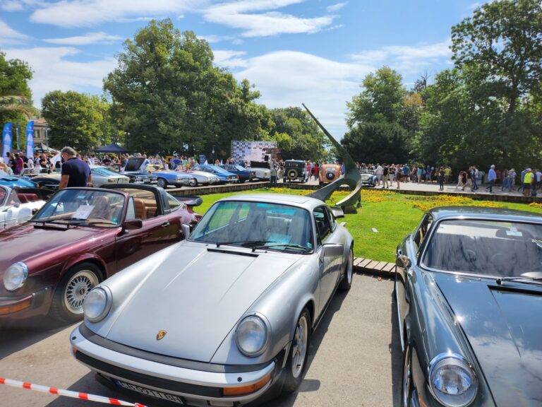 Варна: Над 120 ретро автомобила ще участват в конкурс за елегантност изложение на ретро автомобили във варна