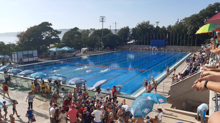 детски плувен басейн варна