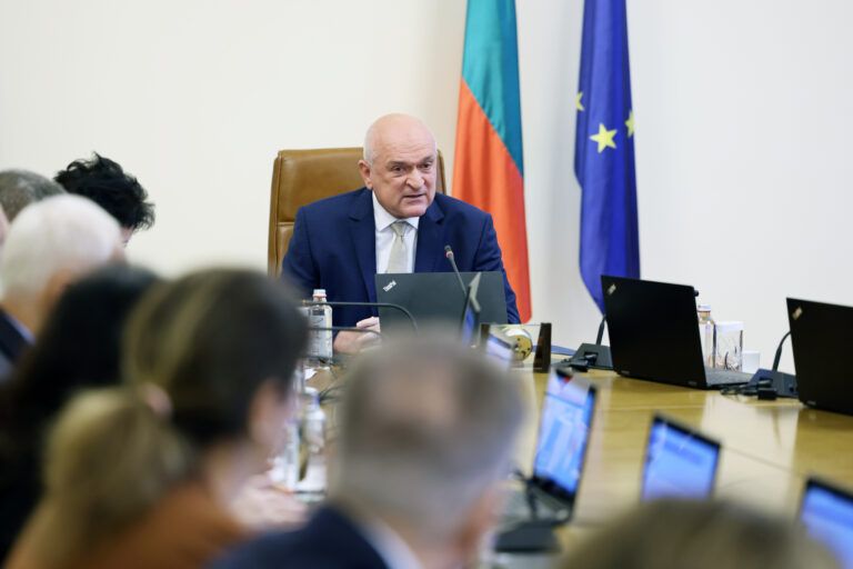 Премиерът Главчев: Взели сме всички мерки, за да осигурим честни, прозрачни и без манипулации избори премиерът главчев