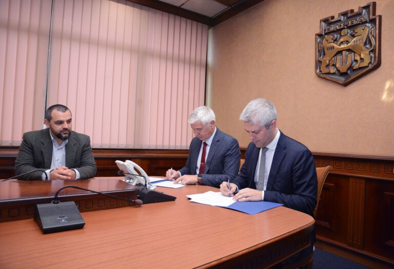 кмета на варна подписа споразумение