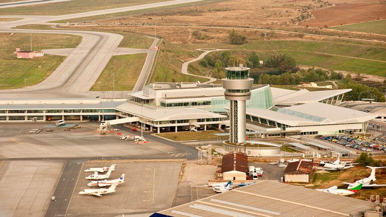 Стартира информационна кампания за правата на пътниците при пътуване с въздушен транспорт информационна кампания за правата на пътниците