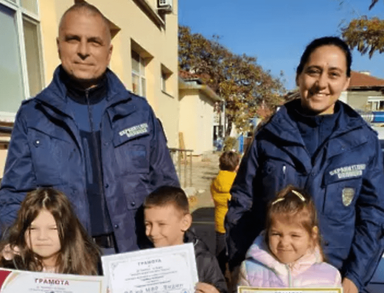 Видин: Полицаи участваха в инициативата „Седмица на смелите професии“ седмица на смелите професии във видин