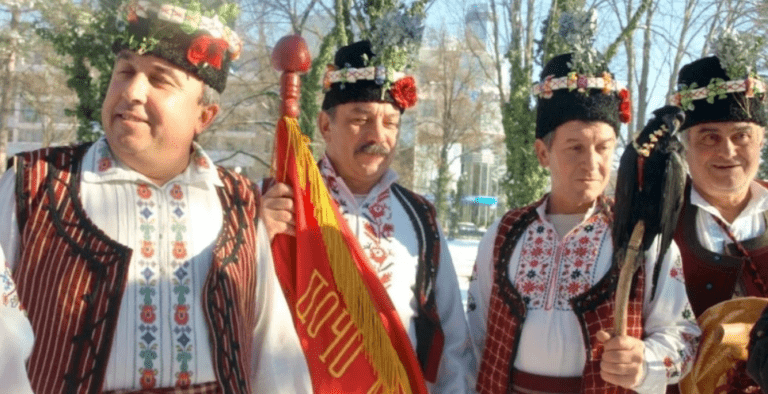 областен фестивал на коледарски групи