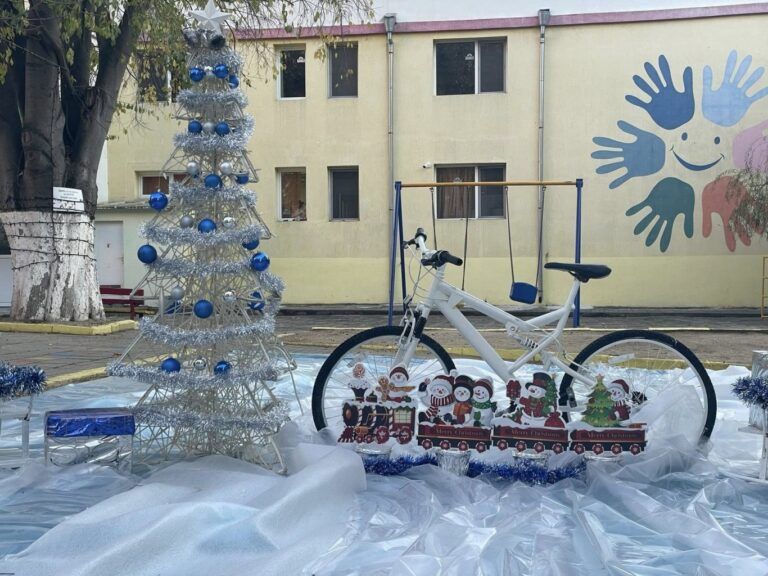 над 2500, заявки за коледна украса в бургас