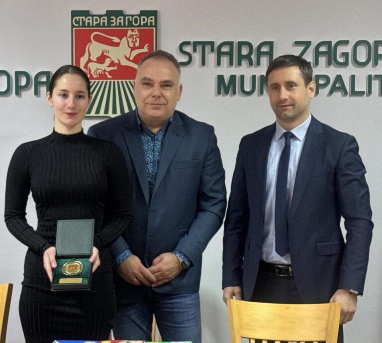 наградиха шампионка по планинско ориентиране в стара загора