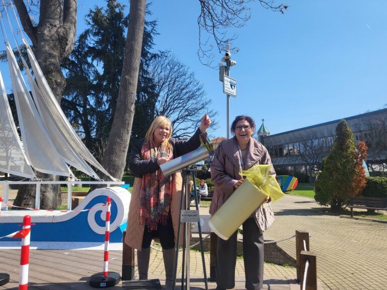 нова подвижна арт инсталация в бургас