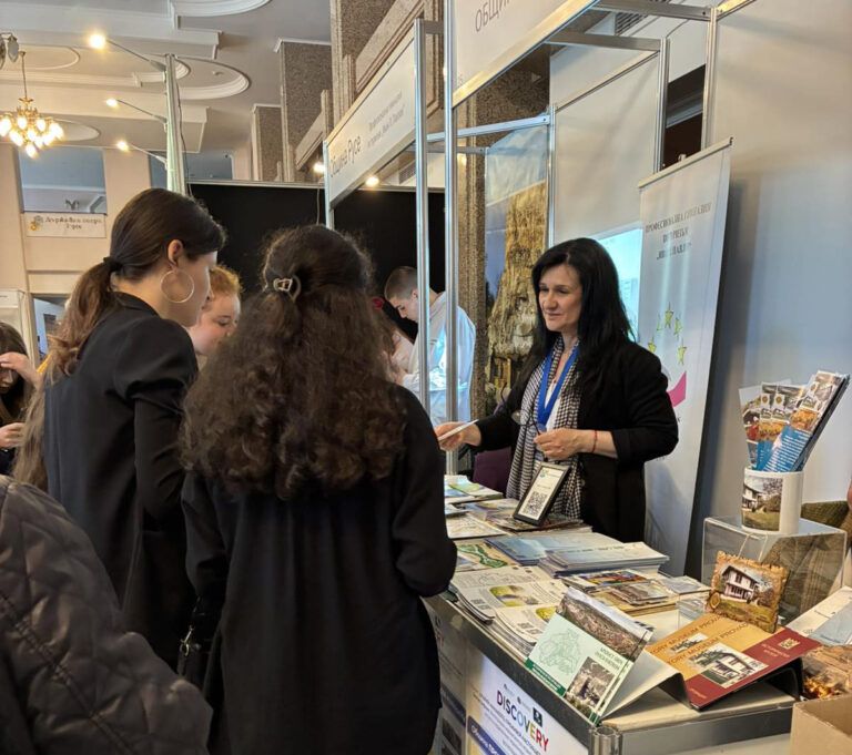 Варна участва на изложението „Уикенд туризъм“ Русе – 2025 туристическо изложение на варна