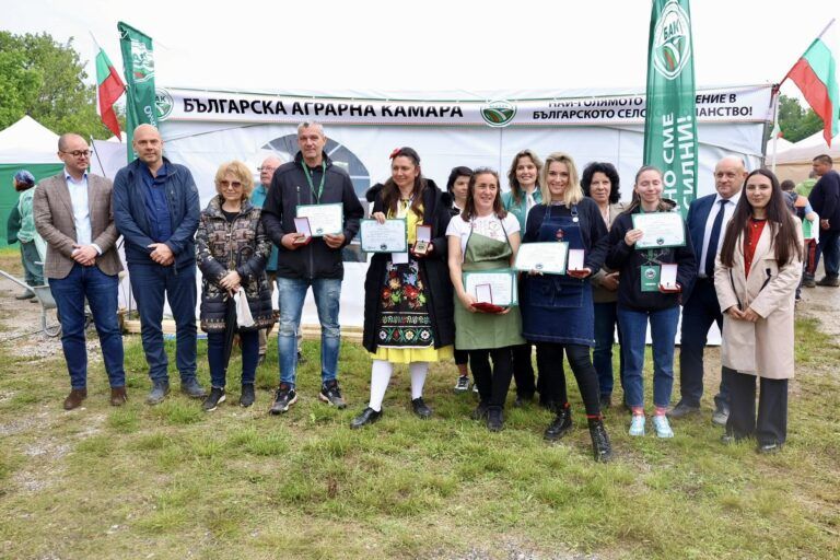 Над 40 млечни продукта се състезаваха за златен медал за вкусна Националния събор на овцевъдите в България национален събор на овцевъдите в българия