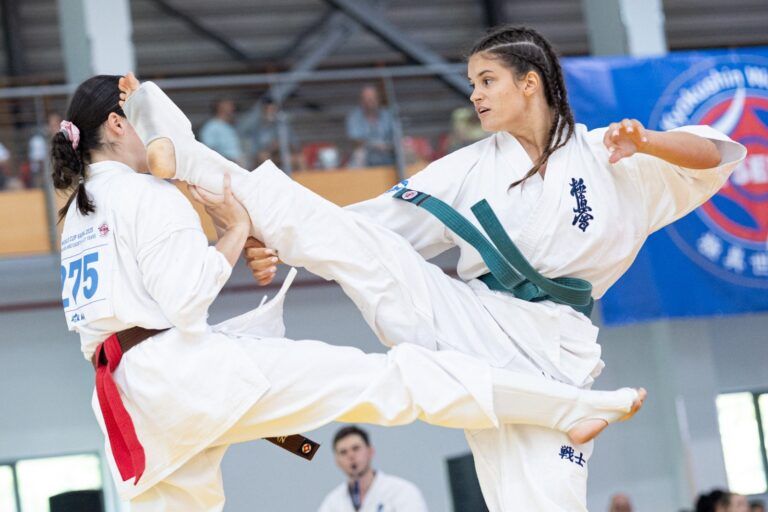 моника стоянова