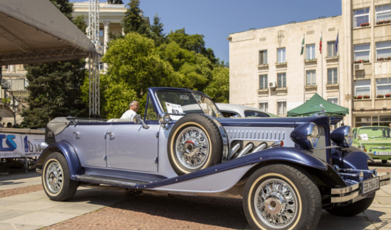 парад на ретро автомобили в габрово