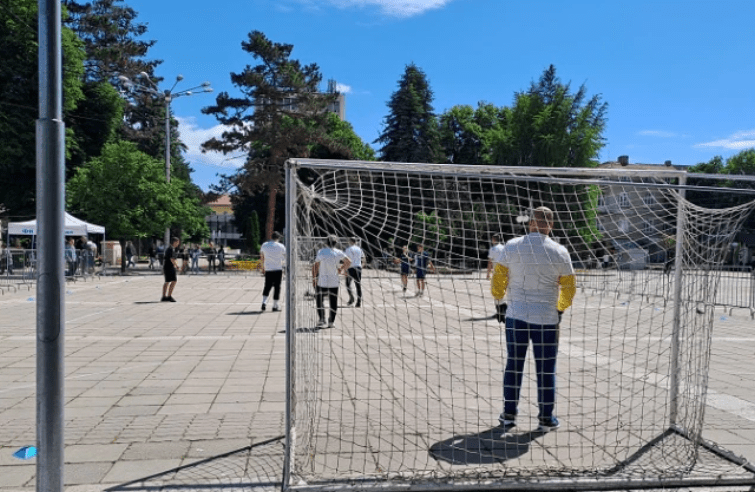 Кюстендил: Площад „Велбъжд“ ще се превърне във футболно игрище футбол в кюстендил