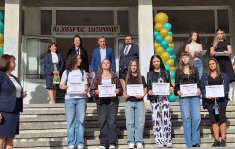 обновени класни стаи в гимназия във велико търново